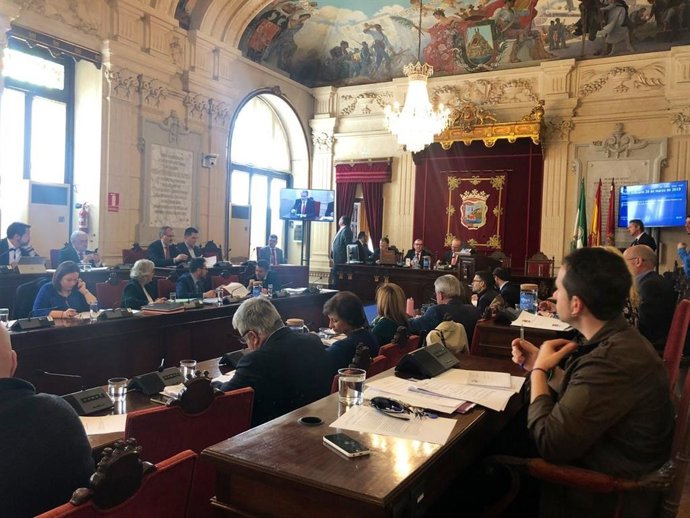 Málaga.- El Pleno censura la actitud de De la Torre y Porras en el pasado pleno 