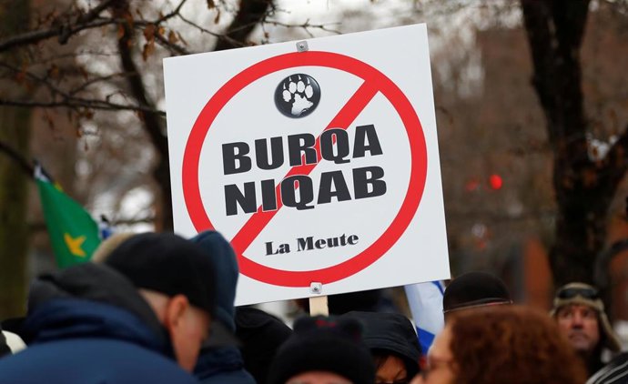 Canadá.- El Gobierno de Quebec presenta una ley para prohibir el uso de símbolos