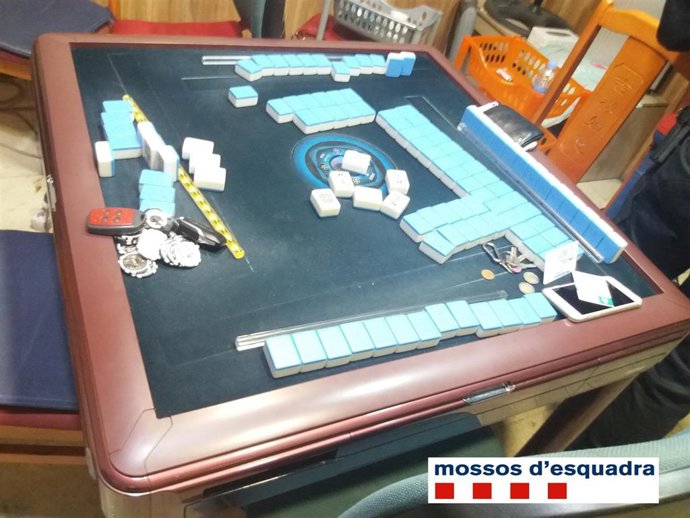 Sucesos.- Desmantelado un casino ilegal en una nave de Badalona (Barcelona)