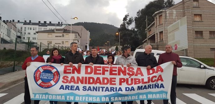 La comarca de A Mariña (Lugo) se manifiesta en defensa de la sanidad pública y p
