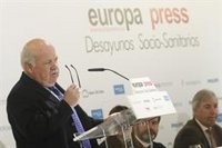 Consejero andaluz de Familia sobre Suárez Illana y el aborto: "Un micro lo que tiene es que lo queda dicho, dicho queda"