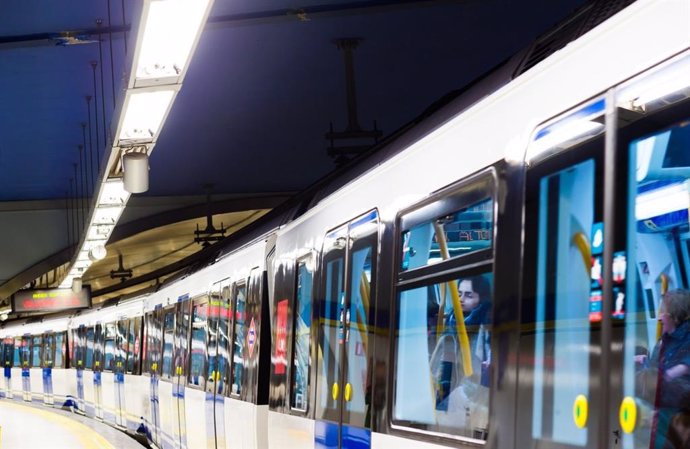 Metro de Madrid detecta otra nueva pieza con amianto en trenes