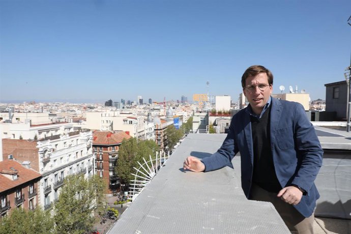 El candidato del PP a la Alcaldía de Madrid, José Luis Martínez-Almeida, present