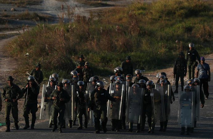 Soldados venezolanos en la zona fronteriza con Brasil