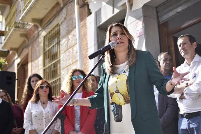 Susana Díaz se suma a los apoyos al bombero investigado por Italia tras particip