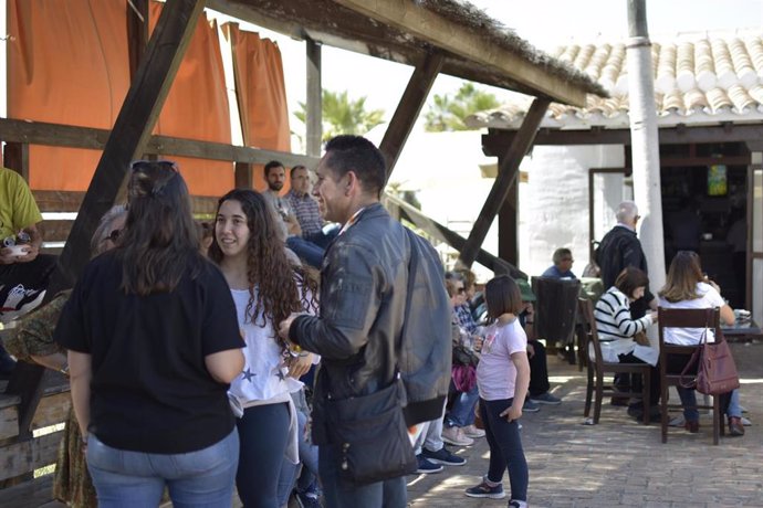 Huelva.-El Muelle de las Carabelas celebra la jornada 'Viva la democracia' con a