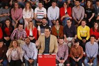 Sánchez aclara a los votantes de la "ultraderecha" que ésta "no resolverá sus problemas, pero el PSOE sí"