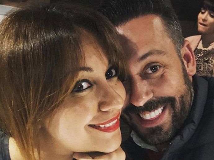 Kike Calleja disfruta de un fin de semana muy romántico con su novia en Sevilla