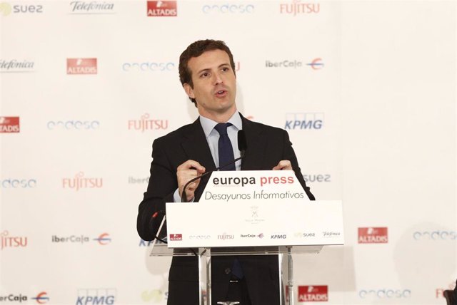El presidente del PP, Pablo Casado, protagoniza un Desayuno Informativo de Europ