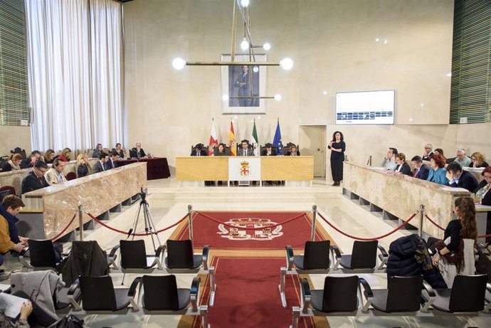 El Ayuntamiento aprueba la nueva denominación de la Avenida Sierra Alhamilla y d