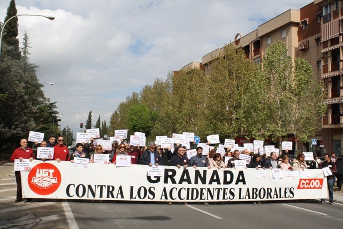 Granada.- UGT y CCOO denuncian ante Fiscalía la muerte de un trabajador en una f