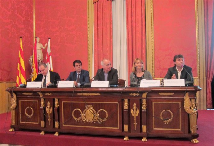 Ajuntaments catalans aposten per "eixamplar la base" del reciclatge