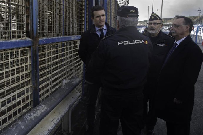 El presidente del PP, Pablo Casado,  visita la frontera del Tarajal en Ceuta