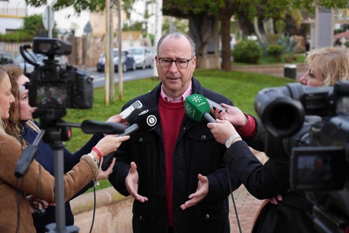 Almería.-28A.-Rodríguez-Comendador (PP) pide afrontar las elecciones para "evita