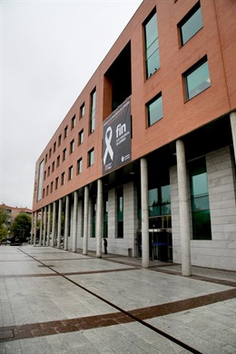 Alcobendas.- Ayuntamiento defiende la legalidad de los contratos para las campañ