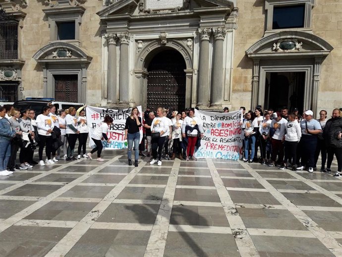 Granada.- Tribunales.- El acusado de asesinar a su sobrino afirma que se le tiró