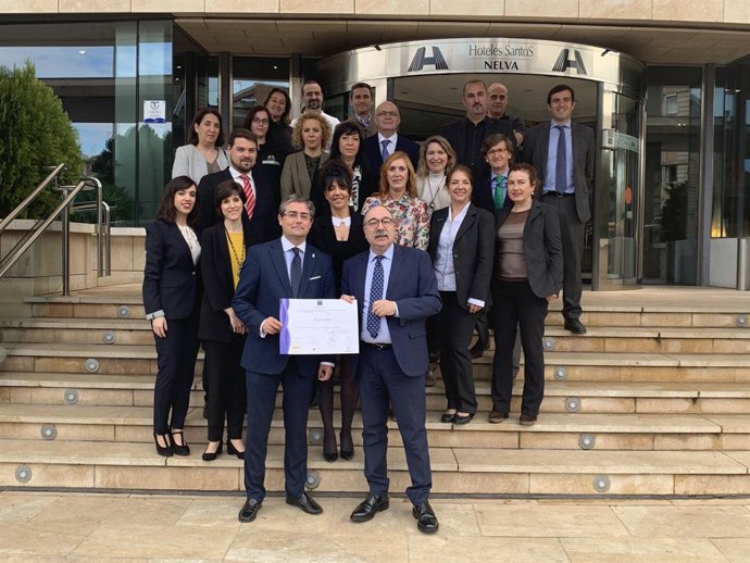 El Hotel Nelva ya luce su placa de Compromiso de Calidad Turística