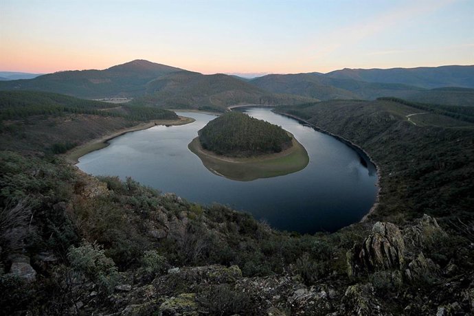 Turismo.- La Diputación de Cáceres muestra en China los recursos naturales y pat
