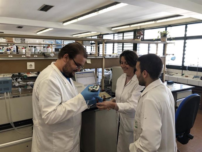 Diseñan 'nanoesferas' transportadoras de fármacos que disminuyen los efectos sec