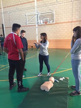 Jaén.- Profesionales del Hospital de Andújar imparten en un IES de Marmolejo dos
