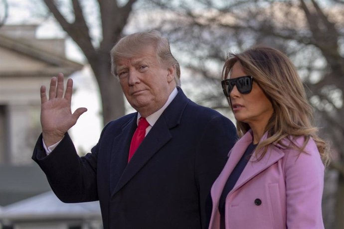 Donald and Melania Trump return White House