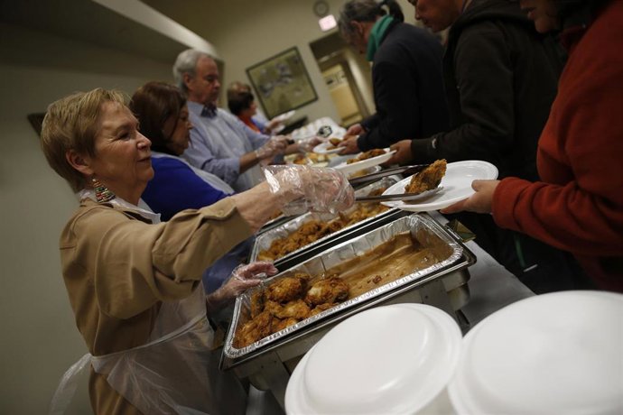 EEUU.- Trump propone quitar los bonos de comida a 750.000 personas para "fomenta