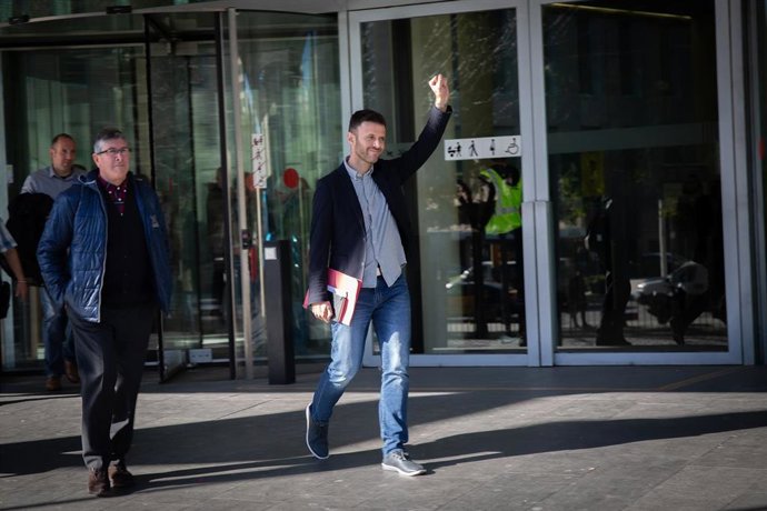 Concentración en la Ciutat de la Justícia de Barcelona de la CUP y Alerta Solid