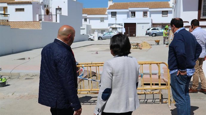Sevilla.- Supera.- Montellano inicia los trabajos de mejora de parques y jardine