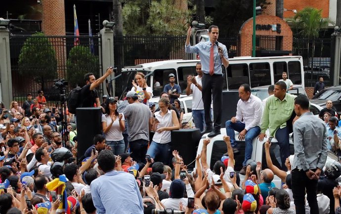 Guaidó anuncia una gira para "recuperar Venezuela de punta a punta"