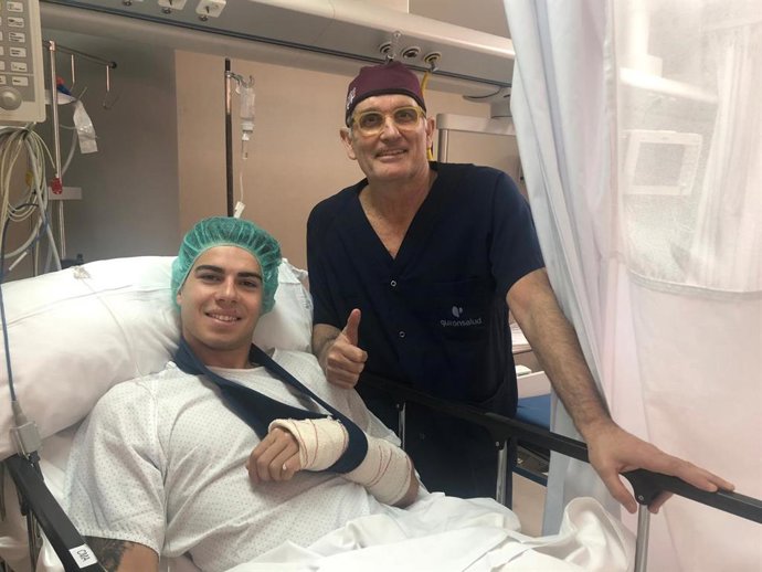 Motociclismo.- Augusto Fernández pasa por el quirófano y no descarta competir en