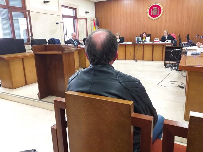 Jutgen un home acusat d'apropiar-se dels diners d'una expropiació que vaig deure