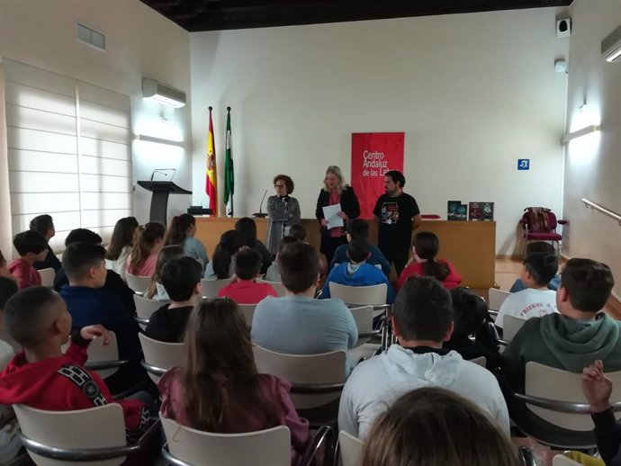 Cádiz.- La Biblioteca de Cádiz celebra con un acto de fomento a la lectura el Dí