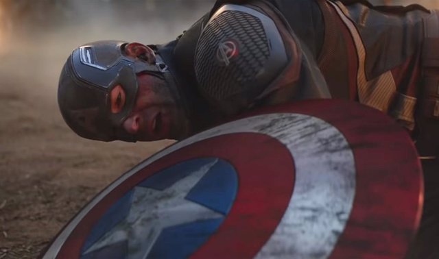 Iron Man, Thor y Capitán América vs Thanos en Vengadores: Endgame
