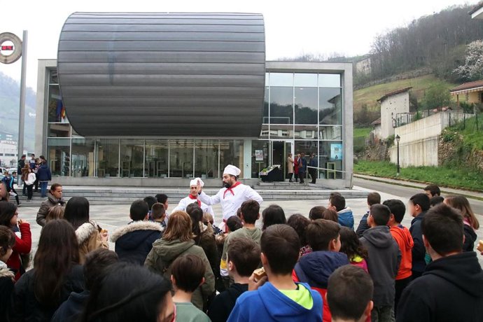 Laviana.- El Ayuntamiento y Cogersa impulsan el reciclaje en el concejo