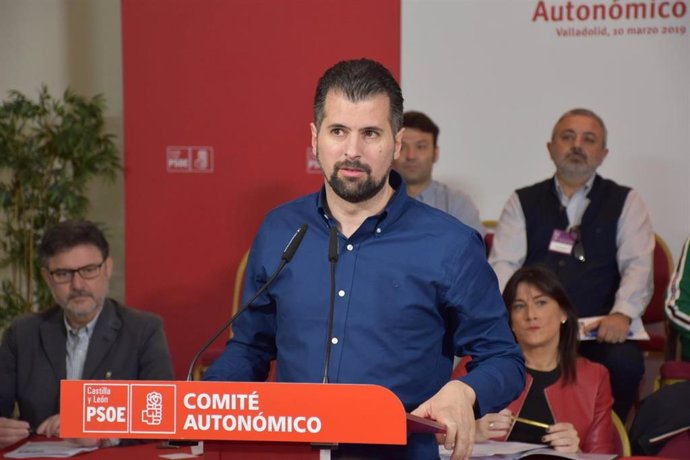 Tudanca da a elegir en CyL entre la política útil y decente del PSOE o la derech