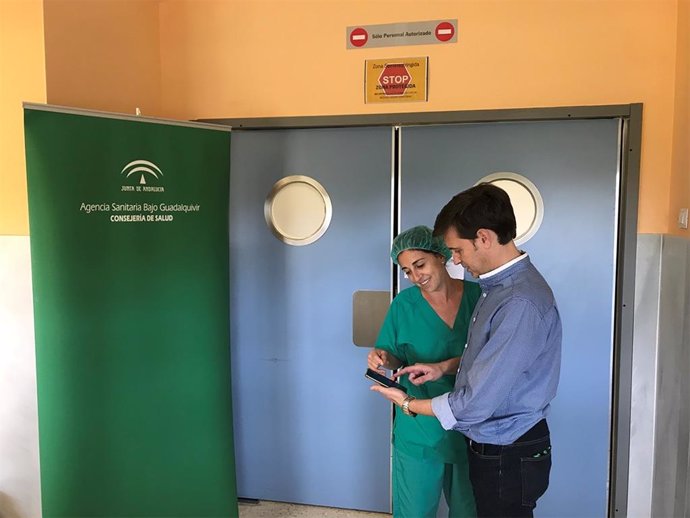 Sevilla.- Una 'app' permite a los pacientes comunicarse con el centro sanitario 