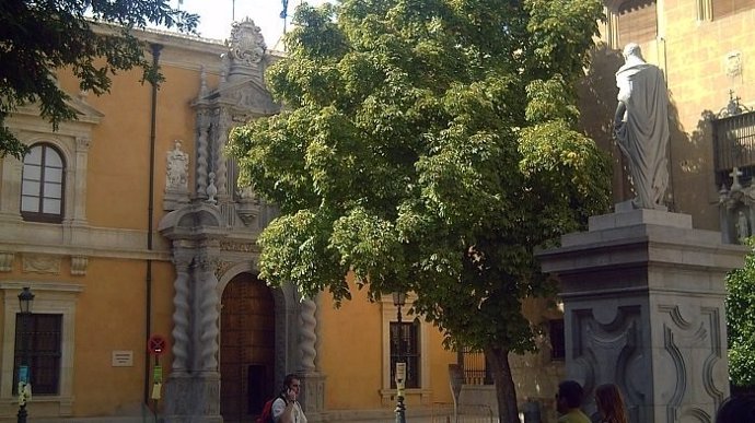 Granada.- Investigado un profesor de la Universidad de Granada por siete supuest