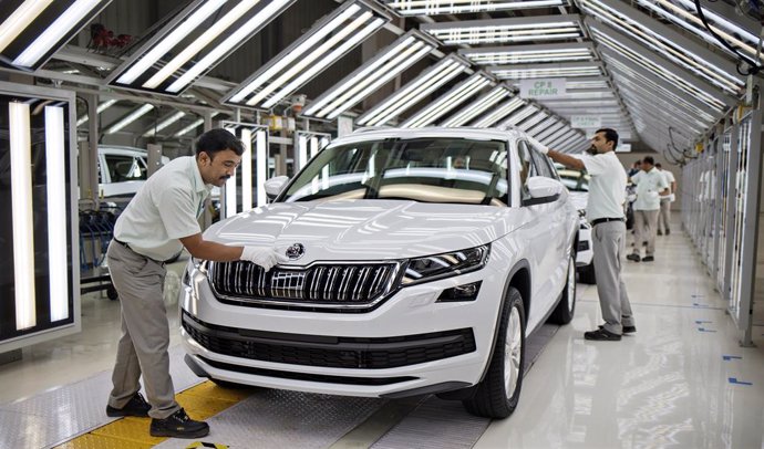 Economía/Motor.- Volkswagen fusionará sus tres filianes en India como parte de s