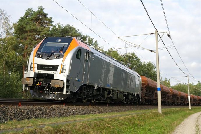 STADLER RECIBE EN ALEMANIA EL PREMIO A LA INNOVACIÓN POR SU LOCOMOTORA EURODUAL