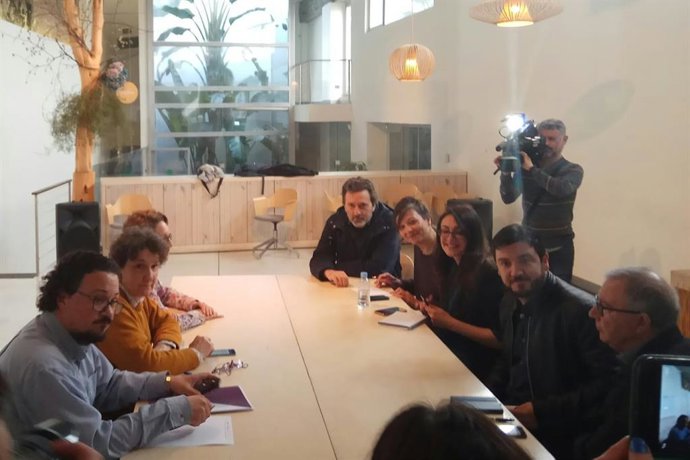 Madrid en Pie habla de "proceso paralelo y no excluyente" a sus primarias para i