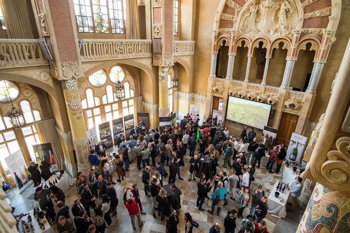 COMUNICADO: Jornada de presentación de Perelada & Chivite a cerca de 1000 profes