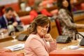 Críticas en el Congreso al decreto de permisos de paternidad: Descafeinado y se olvida de la familia monoparental