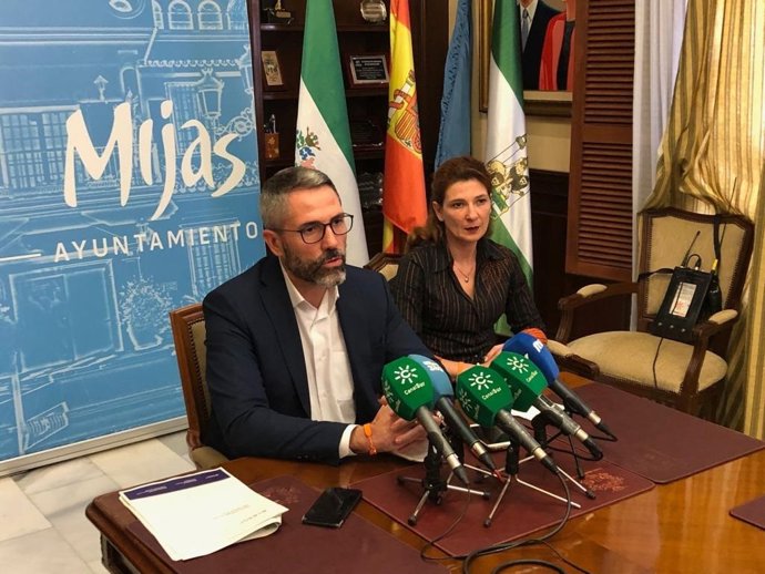 Málaga.-Alcalde de Mijas llegará "hasta el final" en el supuesto caso de espiona