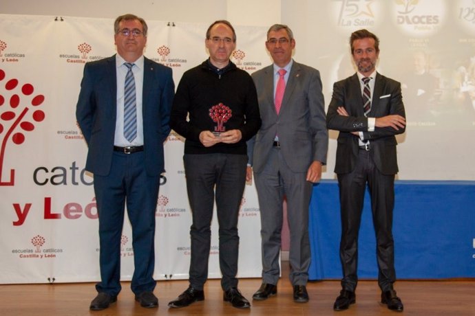 Cáritas Española recibe el Premio Especial Escuelas Católicas CyL