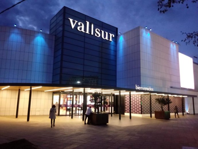 COMUNICADO: Vallsur se tiñe de azul con motivo del Día Mundial del Autismo