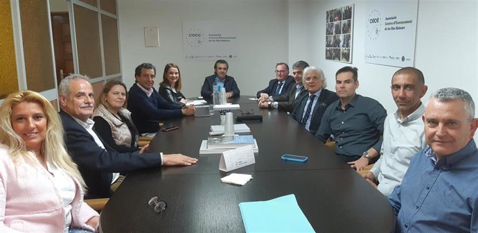 28Aprohens Dice Que El PP Es Un "Valor Seguro" En Defender La Escuela Concertada