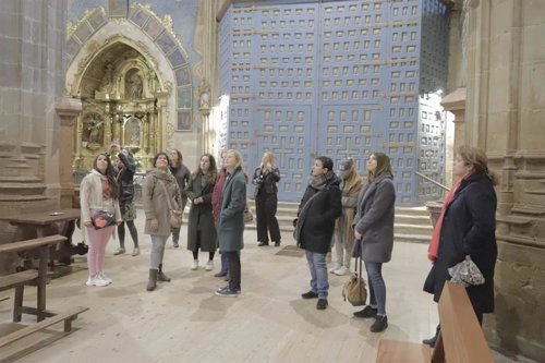 Representantes de turoperadores británicos visitan La Rioja para conocer este de