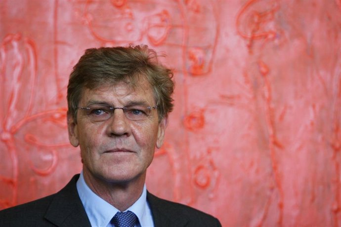 Ernesto de Hannover no conoce a su nuevo nieto y se niega a reconocerle como her
