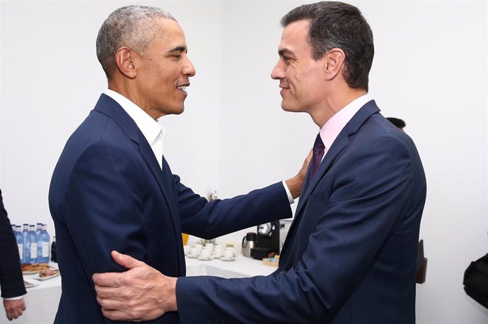 Pedro Sánchez mantiene un encuentro con Barack Obama