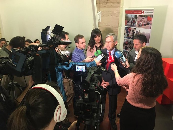 Málaga.- Cruz Roja atendió en Málaga cerca de un 400% más de pateras en 2018 con